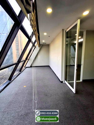 Office for rent Vajiravudh College : For RENT Siripinyo Bldg 112.50sqm Office Near BTS Phayathai Airport Link Phayathai Victory Monument MBK Siam Paragon Central World