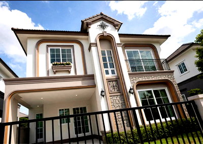 Houses for rent Mega Bangna : 4-Bedroom House for Rent & Sale in Bangna KM.5 | Near Mega Bangna