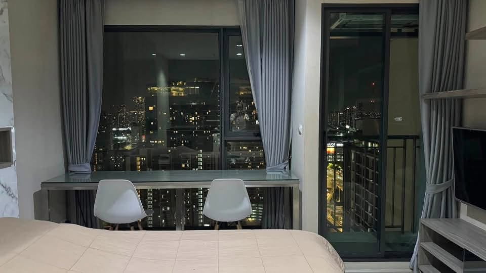 picture @Condorental condo for rent Rhythm Asoke - 2/8