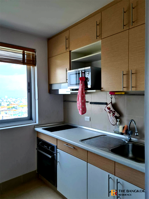 Condos for sale : Easy Start with a City Dweller Lifestyle Supalai Park Ekkamai-Thonglor