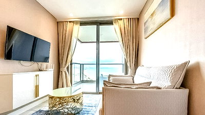 Condos for sale : 1 Bedroom Condo for Sale Copacabana Beach Jomtien Sea View
