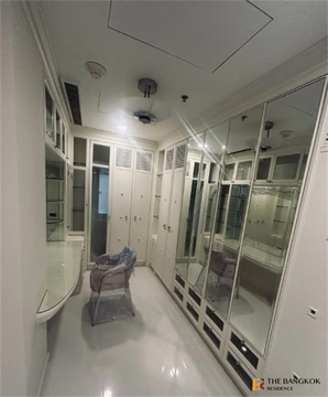 เอกสิทธิ์แห่งความหรูหราบนทำเลเศรษฐกิจ ลุมพินี พาร์ค วิว พระราม4 ใกล้ MRT สถานีลุมพินี