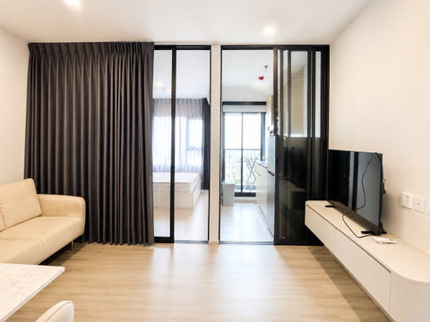 For Rent: Aspire Rattanathibet Weston – Beautiful unit, high floor, city view, ready to move in.