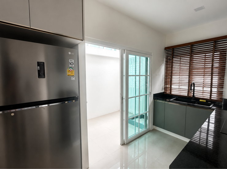 รูป บ้านเดี่ยวให้เช่า บางนา KM.5 | 4 ห้องนอน | ใกล้ Mega Bangna - รูปที่ 6/15