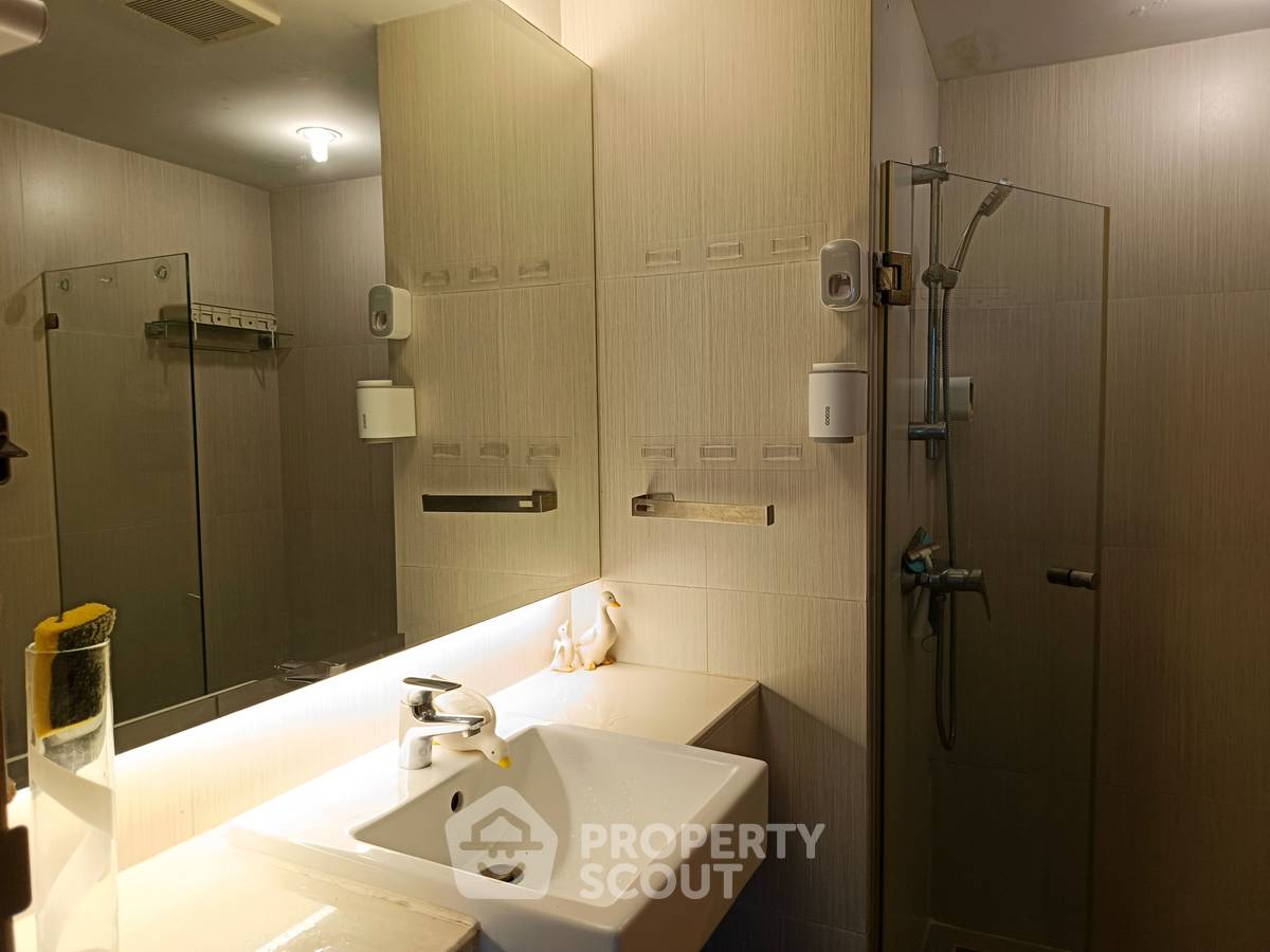 รูป ขายคอนโด 1 ห้องนอน Zenith Place Sukhumvit 42 Condominium ใกล้ BTS เอกมัย 300 เมตร (ID 3225323) - รูปที่ 8/9