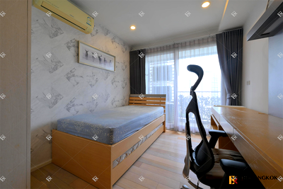 Condos for rent : 15 Sukhumvit Residences Room available, ready to move in near BTS Nana