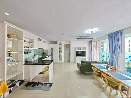 2Bedroom Condo for Sale Atlantis Condo Resort Pattaya Pool View