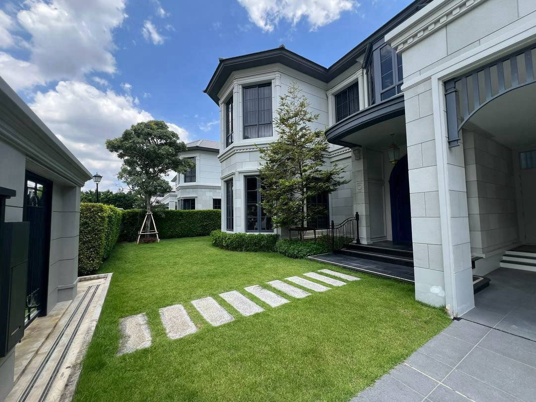 ขาย Baan Sansiri Pattanakarn for sale