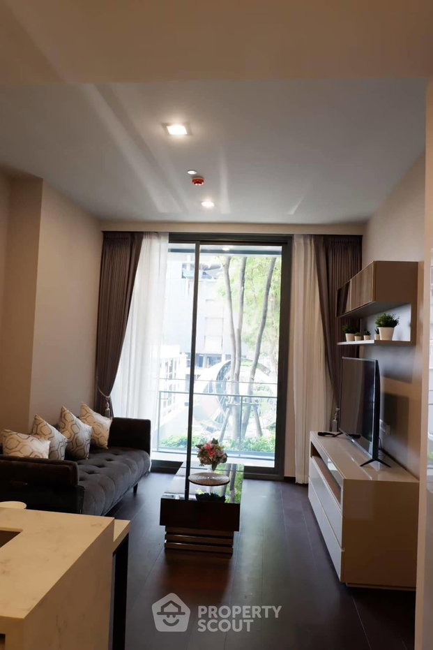 รูป ใกล้ BTS ทองหล่อ เพียง 200 ม. | คอนโด 1 ห้องนอน Laviq Sukhumvit 57 (ID 2744457) - รูปที่ 2/6