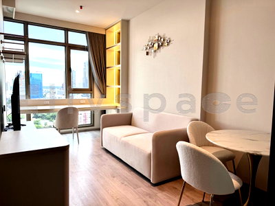 Condos for rent : ▚ L07C0Fツ FOR RENT: Rhythm Ekkamai Estate 1 Bed 35sqm Unblocked View Free Internet Special Rate Negotiable✨