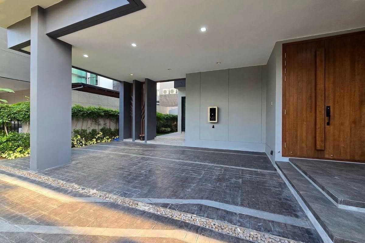 รูป LTH16087 - Luxury Pool Villa for Rent Phattanakan | The Gentry Phattanakarn 2 | 440 sq.m. | 4 Beds 5 Baths | 230K - รูปที่ 9/10
