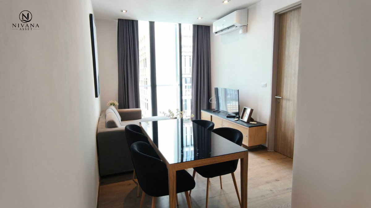 picture Brand New. Beautifully Furnished. Perfectly Located. - 2/22