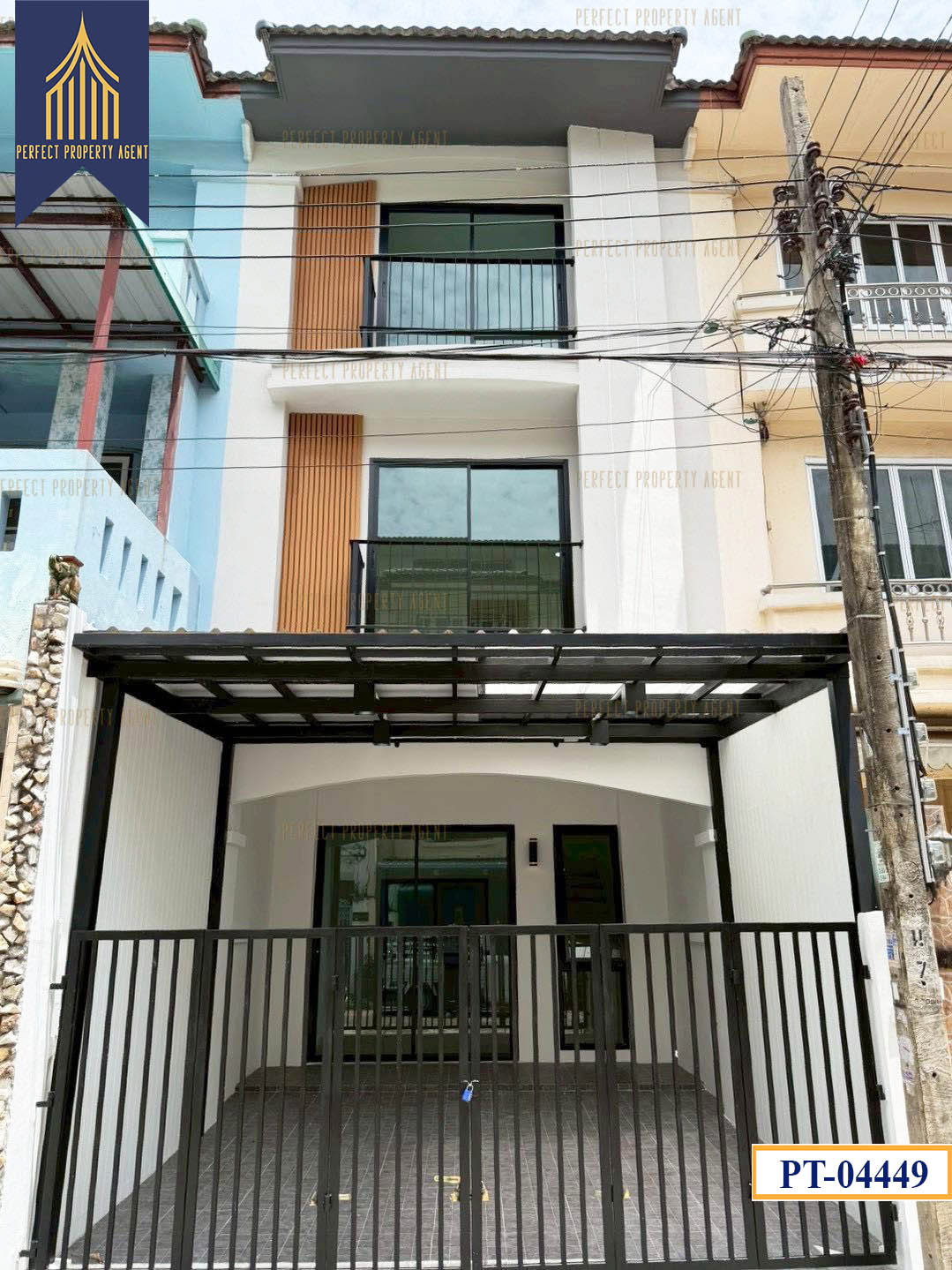 ขายทาวน์โฮม 4 ชั้น รีโนเวทใหม่ทั้งหลัง สไตล์โมเดิร์น ทำเลดีปากเกร็ด 