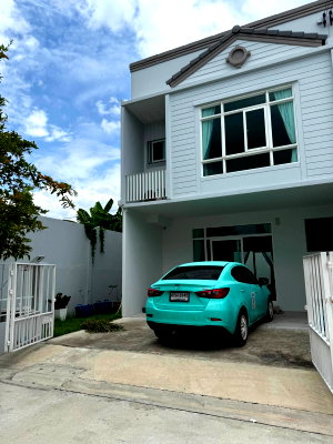 เช่าทาวน์โฮม นนทบุรี : ให้เช่า บ้านหลังมุม  มีพื้นที่ด้านข้าง Q District ราชพฤกษ์–รัตนาธิเบศร์ by Q House