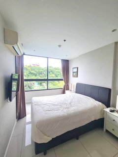 For sale The Point Pratumnak  42 Sq.m. Corner Unit