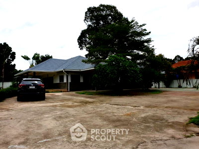 บ้านเดี่ยว ชลบุรี : บ้าน 4 ห้องนอน เลี้ยงสัตว์ได้ House on Large Land พื้นที่ 280 ตร.ม. (ID 3231655)