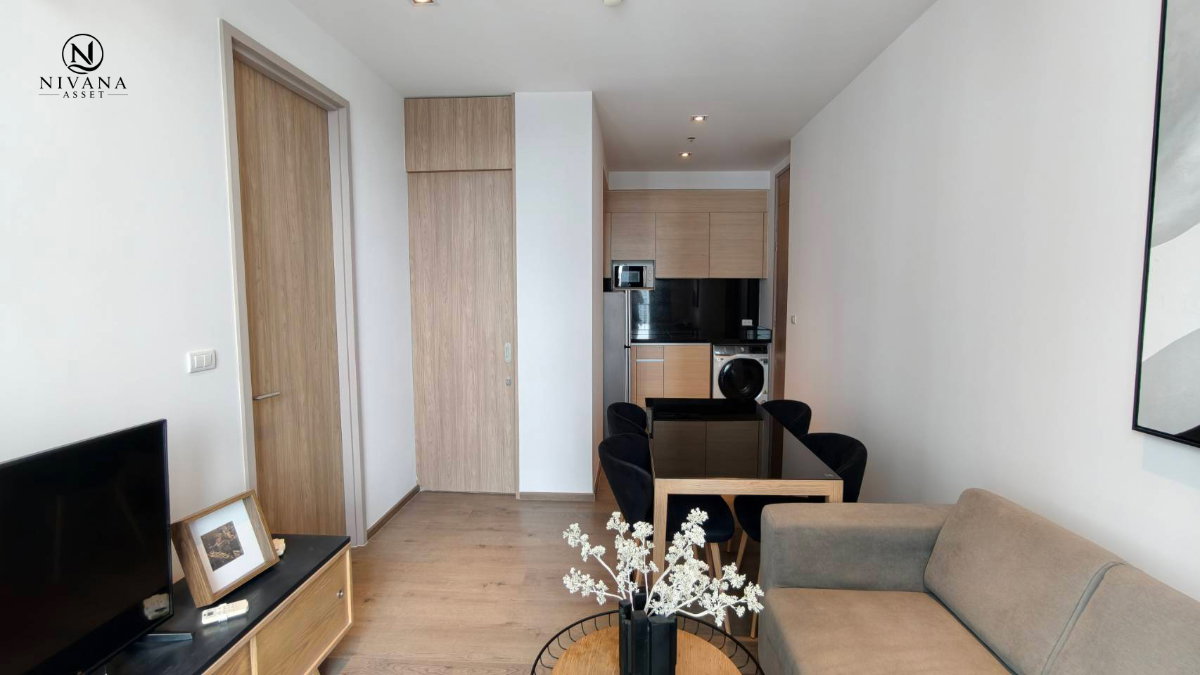 picture Brand New. Beautifully Furnished. Perfectly Located. - 4/22
