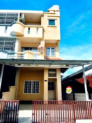เช่าทาวน์โฮม ซอยแบริ่ง (สุขุมวิท 107) : 🏡✨ให้เช่าทาวน์เฮ้าส์ 3 ชั้น หมู่บ้านแฮปปี้แลนด์วิวล์ ซอยลาซาล 32 3 ห้องนอน 3 ห้องน้ำ หลังมุม ใกล้ BTS แบริ่ง–บางนา 