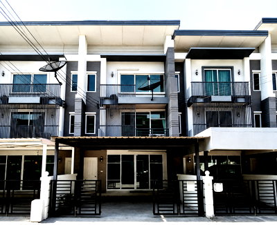 Townhouses for rent Krungthep Kreetha Road : For Rent: 3-Storey Townhome at Town Avenue Rama 9 – Krungthep Kreetha 7 Prime Location: Near Ramkhamhaeng 60 and Expressways – Easy Access to the City