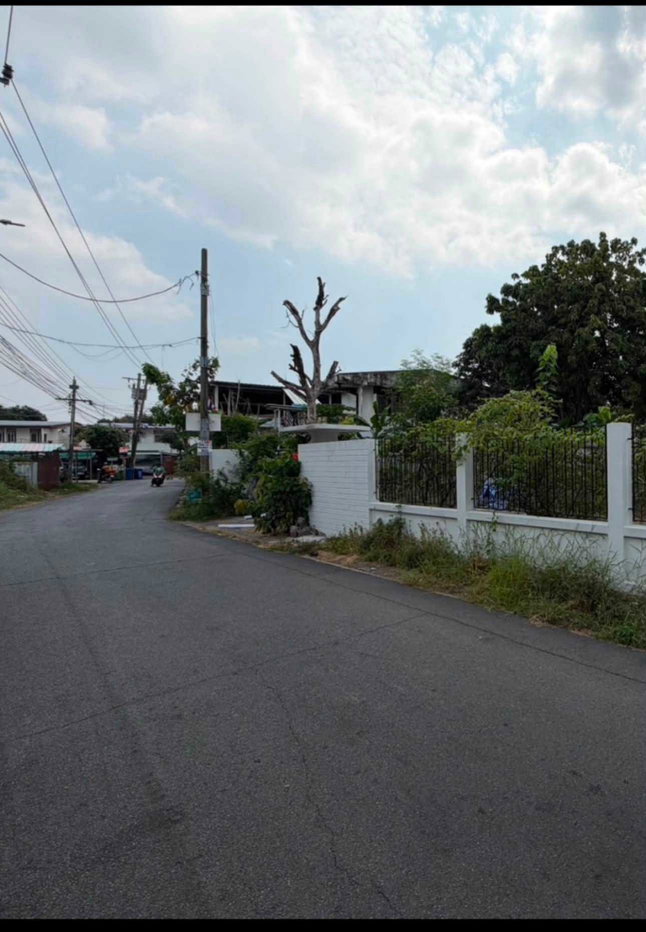 รูป LTH16091 - Prime Land for Sale Pridi 14 | 166 sq.w. | 2 Title Deeds | BTS Phra Khanong | 24.9 MB | ที่ดินทำเลดีขาย ปรีดีพนมยงค์ - รูปที่ 2/5