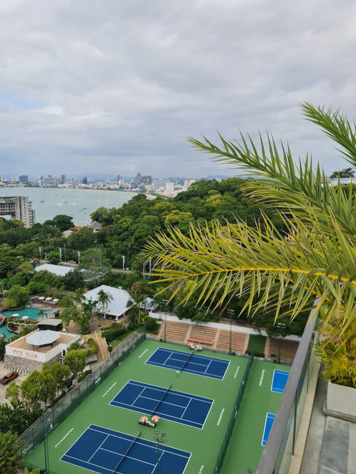 picture For sale The Point Pratumnak 42 Sq.m. Corner Unit - 22/25