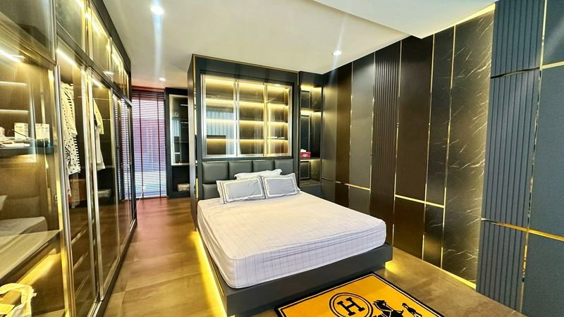 รูป 🏡 ขายบ้านเดี่ยวหรู 3 ชั้น 🏢 พร้อมลิฟต์และสระว่ายน้ำส่วนตัว  📍อินทามระ 28–รัชดาภิเษก ทำเลใจกลางเมือง - รูปที่ 17/20