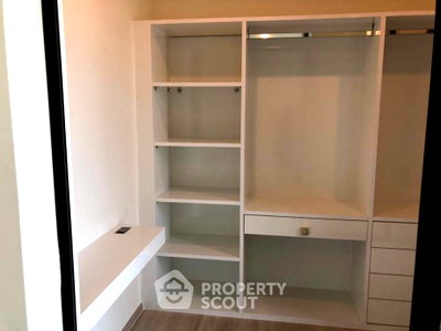 Condos for sale : 1-BR Condo at Life Asoke near ARL Makkasan (ID 386807)