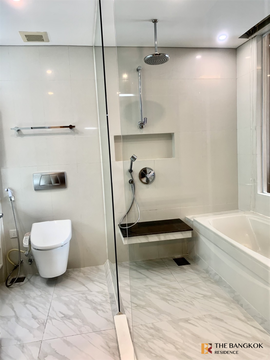 Rare Unit, Good Price Aequa Sukhumvit 49 near BTS Thong Lo