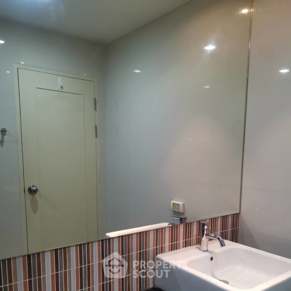 picture 1-BR Tree Condo Sukhumvit 42 Condominium Near BTS Phra Khanong (ID 637462) - 5/6