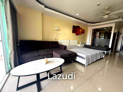 Condos for sale : Spacious Sea View Studio at View Talay 6