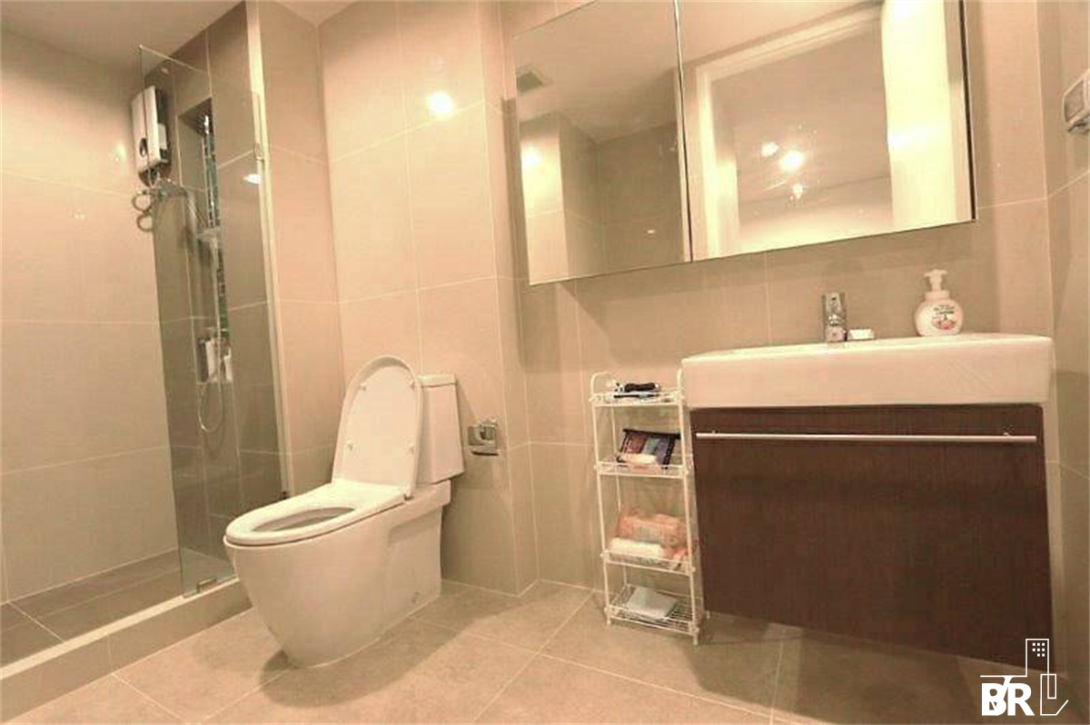 picture New Experience with a Condo in Prime Location Silk Phaholyothin 9 near BTS Sena Ruam - 2/10