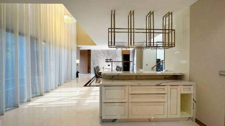 รูป ขาย Luxury Pool Villa รามอินทรา 57 บ้านหรูสระส่วนตัว 444 ตร.ม. ใกล้รถไฟฟ้าสายสีชมพู 350 ม. เพียง 34.9 ล้าน - รูปที่ 24/26