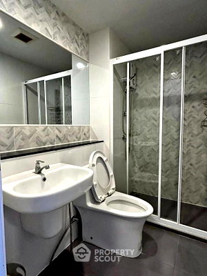 คอนโดให้เช่า : คอนโด 1 ห้องนอน Regent Home Bangna ใกล้ BTS บางนา (ID 3231710)