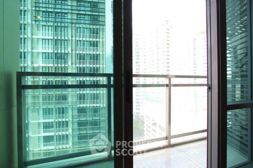 2-BR Bright Sukhumvit 24 Condominium Near BTS Phrom Phong (ID 3231797)