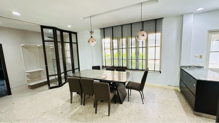 ขายบ้านเดี่ยว 5 ห้องนอน 350 ตร.ม. 134 ตร.ว. วรารมย์ ประชาอุทิศ 98