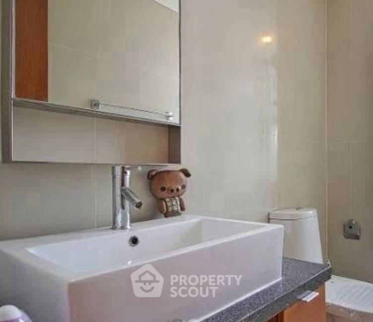 รูป ใกล้ BTS กรุงธนบุรี 100 ม. | 1 ห้องนอน Villa Sathorn (ID 3228550) - รูปที่ 2/5
