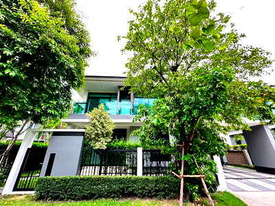 Houses for rent ม.นานาชาติแสตมฟอร์ด : Detached house for rent Setthasiri Krungthep Kreetha near Brighton school ( SPSEVE2216 )