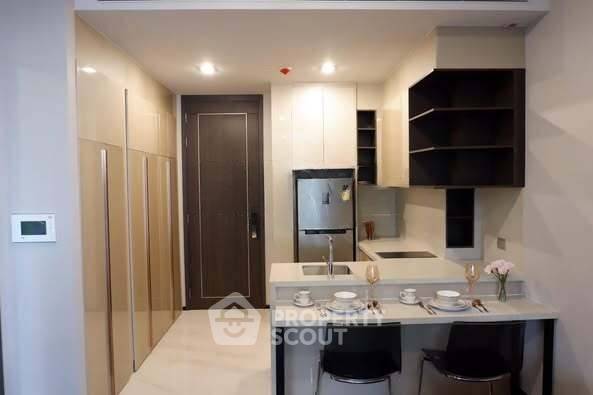 รูป ใกล้ BTS ทองหล่อ เพียง 200 ม. | คอนโด 1 ห้องนอน Laviq Sukhumvit 57 (ID 2744457) - รูปที่ 3/6