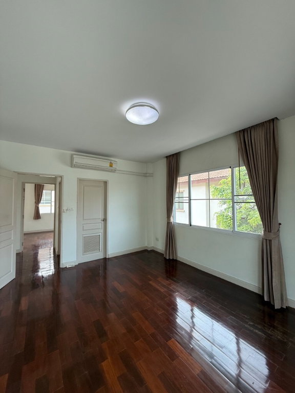 รูป ขายบ้านเดี่ยวหลังใหญ่ โซนอ่างศิลา หมู่บ้านไอยราเบย์วิว - รูปที่ 7/16