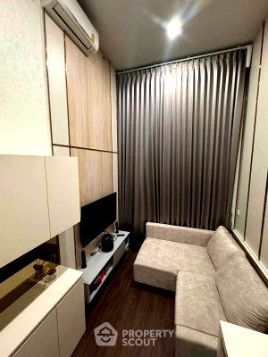 Condos for sale : Great Value 2-BR KnightsBridge Space Rama 9 Near MRT Phra Ram 9 (ID 3230892)