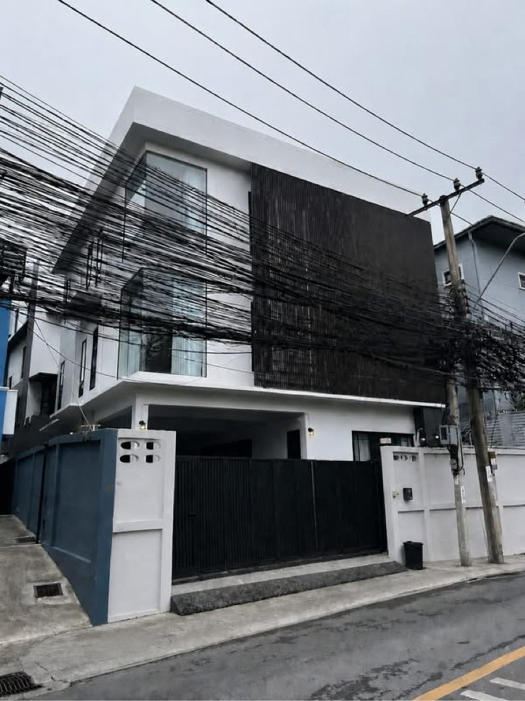 🏠 บ้านเดี่ยว 3 ชั้น | ห้วยขวาง–สุทธิสาร | Home Office