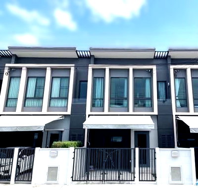 Townhouses for rent Samut Prakarn : For Rent Townhouse Pleno Bangna km.7 GH650