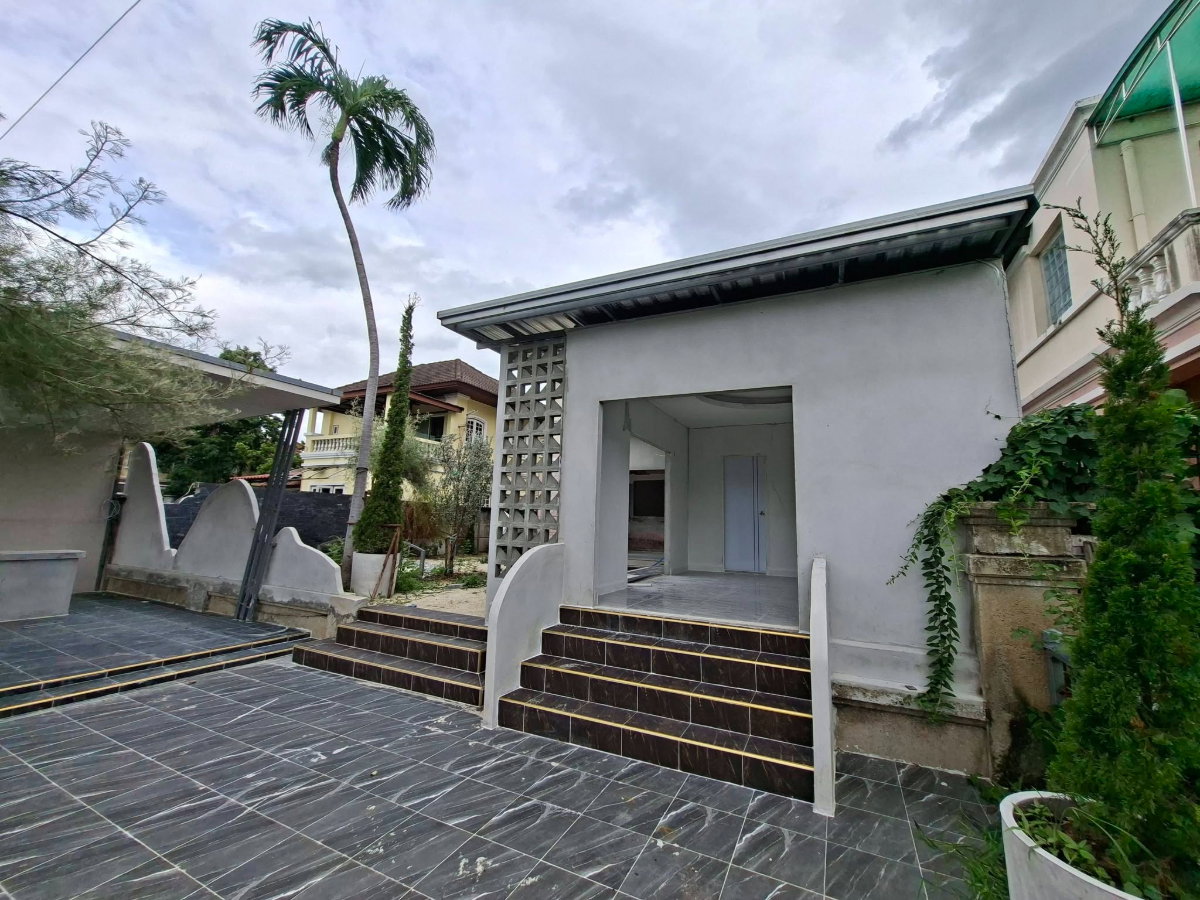 รูป บ้านหลังใหญ่ กว้างมากๆ ทำเลดี หมู่บ้าน เสนา แกรนด์ ไพรเวทโฮม (Sena Grand Private Home) มีศาลาริมน้ำ คู้บอน37 คลองสามวา - รูปที่ 8/21