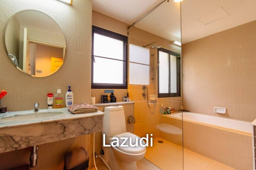 รูป SANTI PURA : Luxury Sea View 250 sqm 5 bed 5 bath Beach Side Condo - รูปที่ 16/50