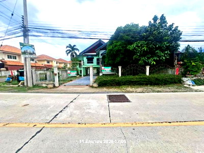 Houses for sale Ramkhamhaeng  University Lopburi Campus : HOME 100 Sq.w. Muang Lop Buri Lopburi for 3M