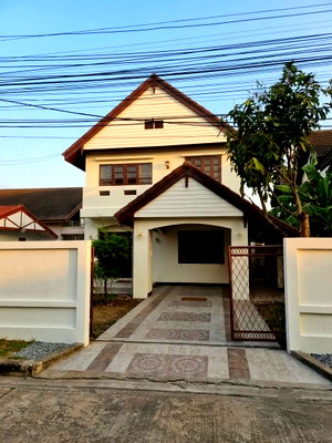 เช่าบ้านเดี่ยว นนทบุรี : ให้เช่า บ้านเดี่ยว รีโนเวท 2 ชั้น หมู่บ้านประชาชื่น ถนนสามัคคี 75 ตรว 3 นอน 2 น้ำ 23000 บาท