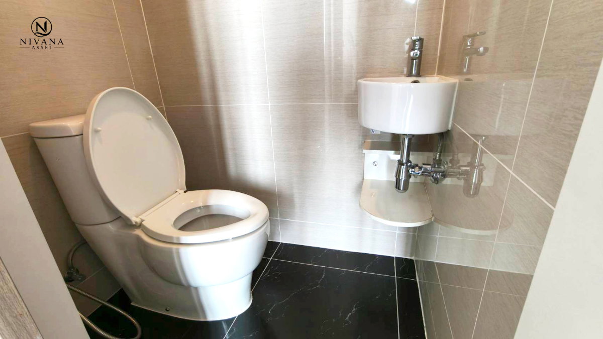 picture Brand New. Beautifully Furnished. Perfectly Located. - 5/22