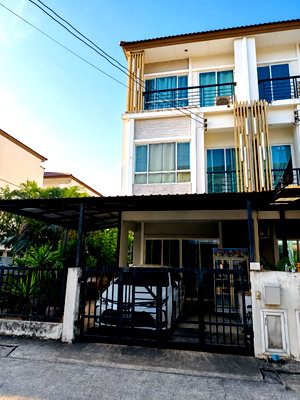 โฮมออฟฟิศ ถนนรามอินทรา : ขายด่วนถูก🏡 ทาวน์โฮม 3 ชั้น The Plant City Nawamin (ซอยนวมินทร์ 86) หลังมุม 28.6 ตร.ว.  ติด Lotus’s ใกล้รถไฟฟ้าและทางด่วน!