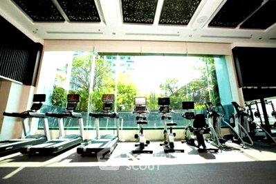 คอนโดให้เช่า : คอนโด 1 ห้องนอน ชั้น 25 Circle Condominium สถานี MRT เพชรบุรี (ID 372534)
