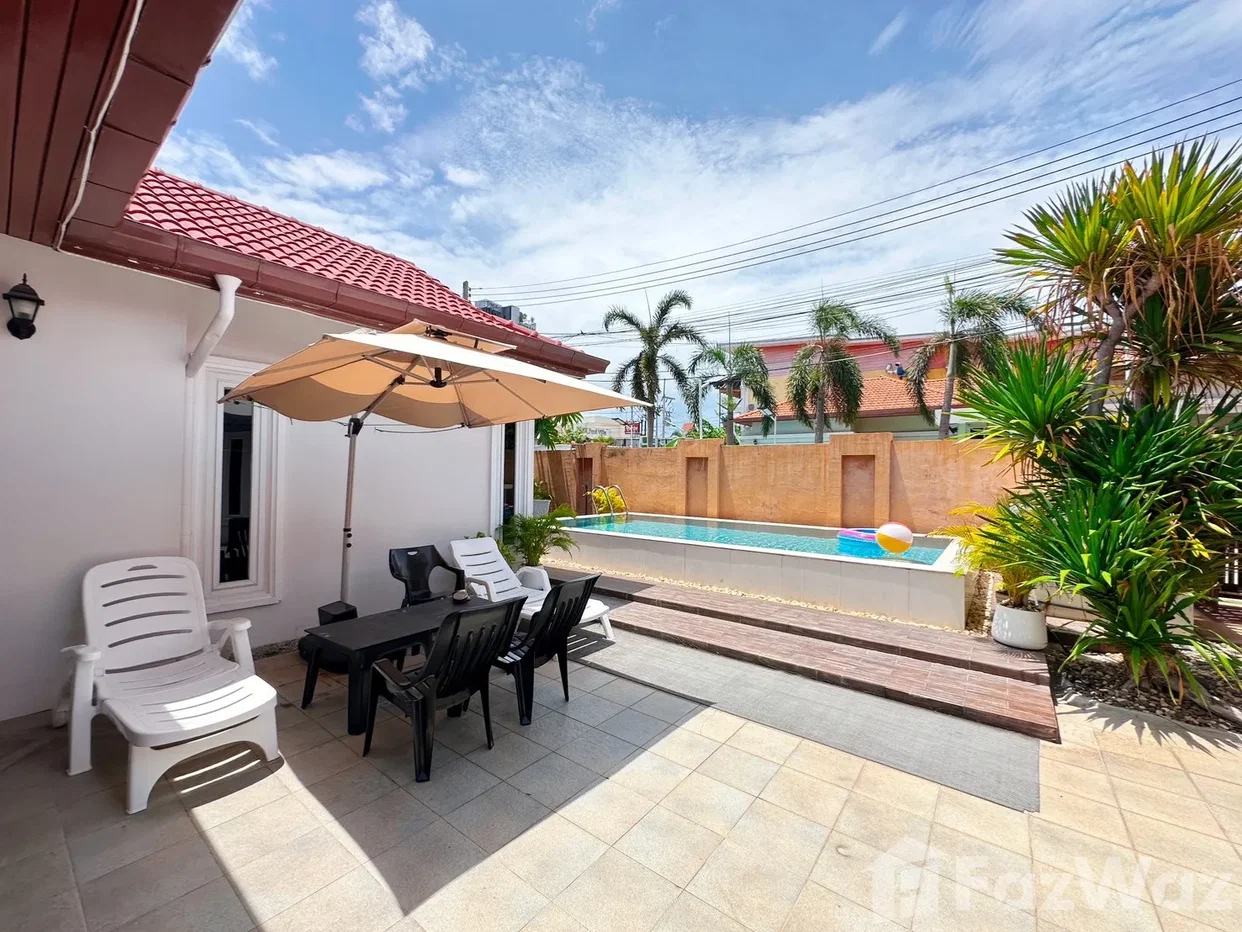 picture 3 Bedrooms Villa for rent at Massarossa 6713445 - 9/26